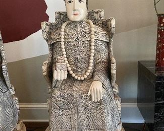 Detailed bone statue of Empress Xiaoxian