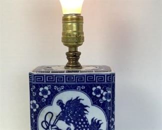 Porcelain Foo Lion Lamp