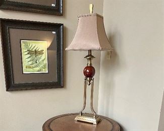SIDE TABLE, LAMP