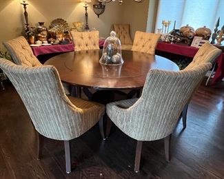 ROUND DINING TABLE W/8 CHAIRS