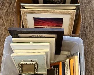 PHOTO FRAMES