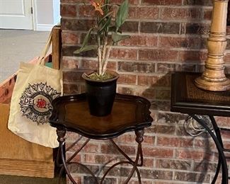 SIDE TABLE