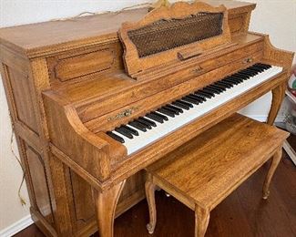 Baldwin piano