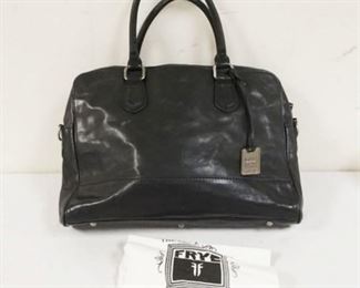 1011	FRY BLACK LEATHER LAPTOP BAG. NEW. APPROXIMATELY 17 IN L X 11 IN H X 3 IN

