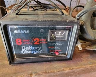Battery charger 