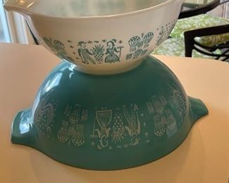 Amish Turquoise Nesting Bowls