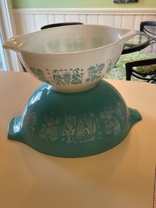 Amish Turquoise Nesting Bowls