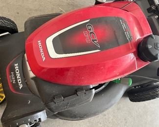 Honda self propelled lawn mower