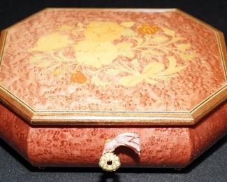 Reuge bird's eye maple music box