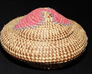 Coushatta tribe woven pine needle & raffle basket
