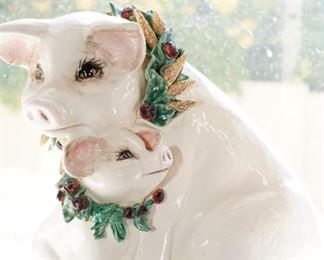 Ceramic momma with baby pig
