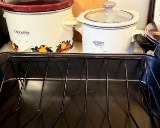 Cutting boards & two sizes crock pots