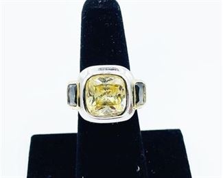 Lot 127
Sterling Yellow and Smokey Quartz Cocktail Ring