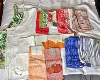  Aprons and Kitchen Towels