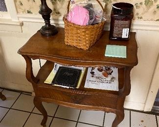Numerous cute side table.