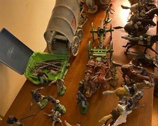 Cast pewter Civil War action figures.