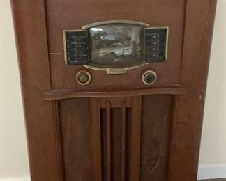 Antique Zenith Radio