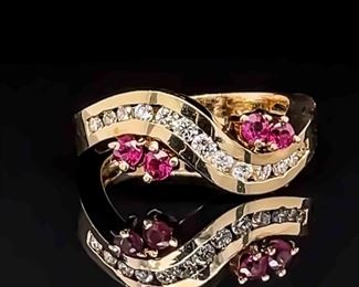 0.65 Carat Natural Ruby Four-Stone Diamond (VS/H-I!) Wave Ring in 14k Yellow Gold