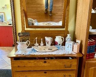 Anitque Oak Dresser / Mirror