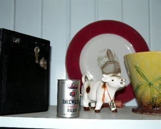 Drewery's Souvenir Pottery & Old Camera