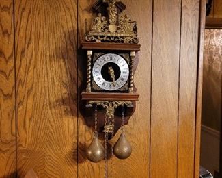 Dutch Atlas Clock 