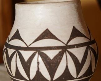 Joyce Leno pottery
