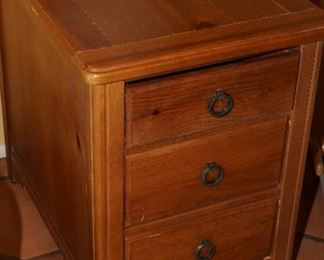 Hammary pine wood 3 drawer nightstand
