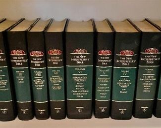 Lot 064-O: Bible Commentary 12 Volume Set