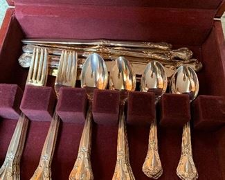 gold plated flatware set