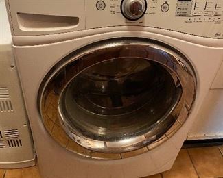 Whirlpool Duet Steam Front Loader Washer 
And Dryer 
