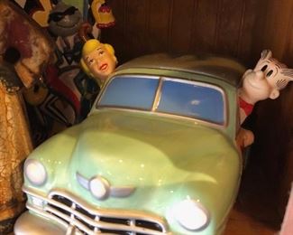 Blondie and Dagwood Limited Edition Ceramic Station Wagon Cookie Jar                                                                                    Limited Edition by VANDOR #790/2400.      $200