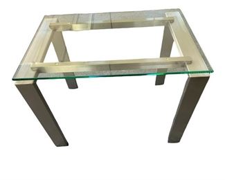 $100 - Room and Board Rand End Table with Stainless Steel Legs Glass top BC60-1