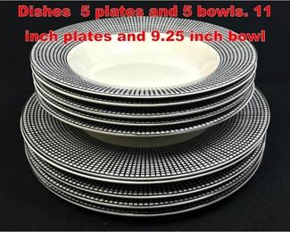 Lot 343 Swid Powell Graph Dishes 5 plates and 5 bowls. 11 inch plates and 9.25 inch bowl