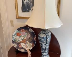 Game table, blue & white lamp, Imari