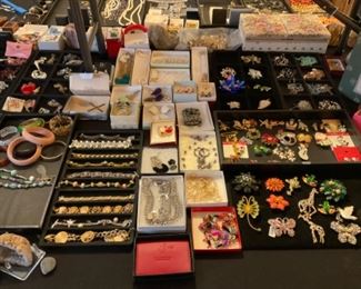 TABLES OF JEWELRY 