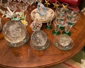 GLASS COLLECTIBLES 