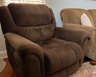 Brand new Brown reclining chair 