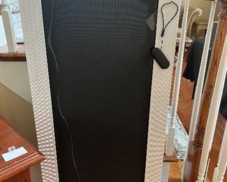 Umay tread mill.
Perfect for office.. 