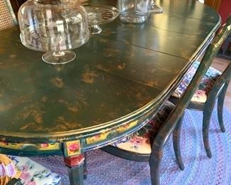 Drexel oval dining table. Without leaves, it's round.
