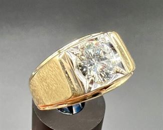 SS056 14 Karat Gold Yellow Mens Diamond Ring One Prong Set Round Brilliant Cut Diamond Clarity VVS