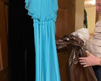 Vintage clothing is todays XS size.