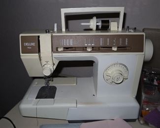 Deluxe Sewing Machine 