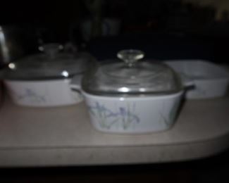 Set of 3 Pyrex Dishes