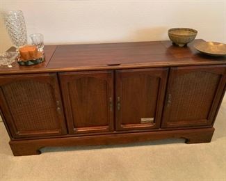 Vintage Zenith console stereo & turntable