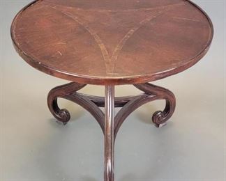 Antique Style Side / End Table