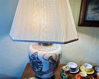 Large Asian style ceramic pottery lamp.