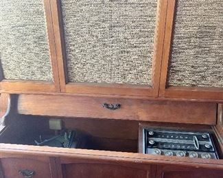 Vintage stereo consule