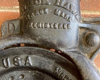 Antique cast iron Black Hawk sheller