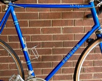 Vintage Schwinn Le Tour bicycle