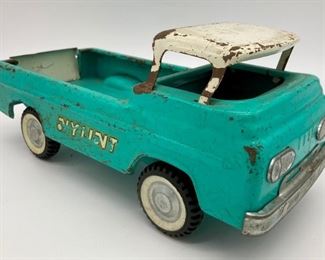 Vintage NyLint kennel truck